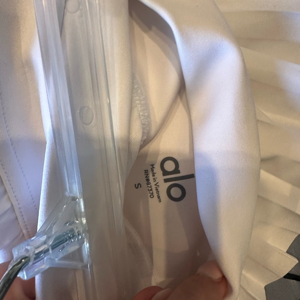 White Alo skirt small